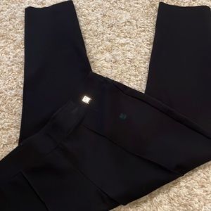 Anne Klein pull on pants. No pockets.